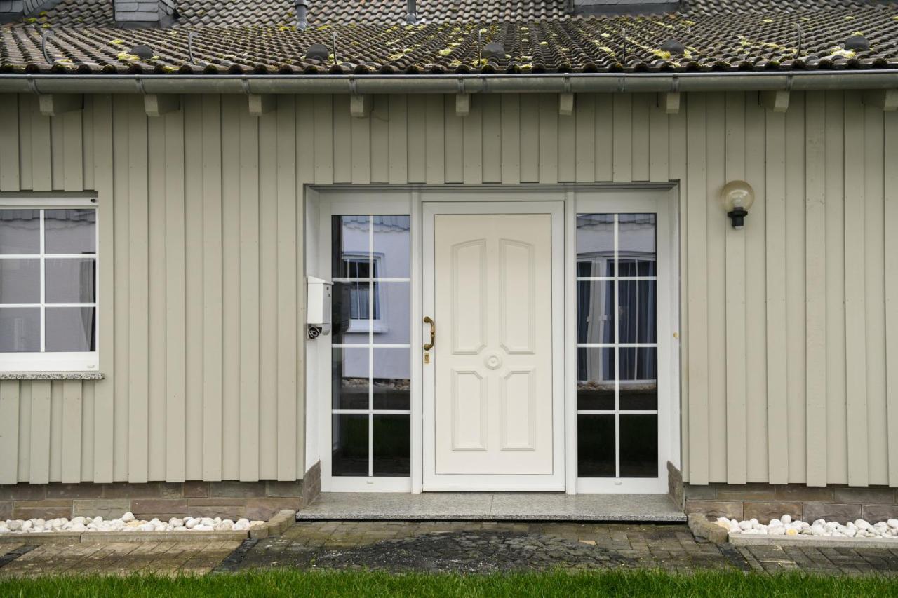 Ferienwohnung Am Rothaarsteig Bad Berleburg Bagian luar foto